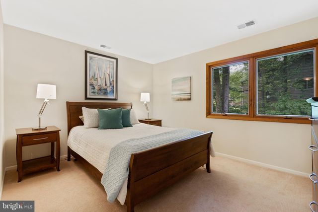 $1,500,000 | 8309 River Trail Lane, Bethesda, MD 20817