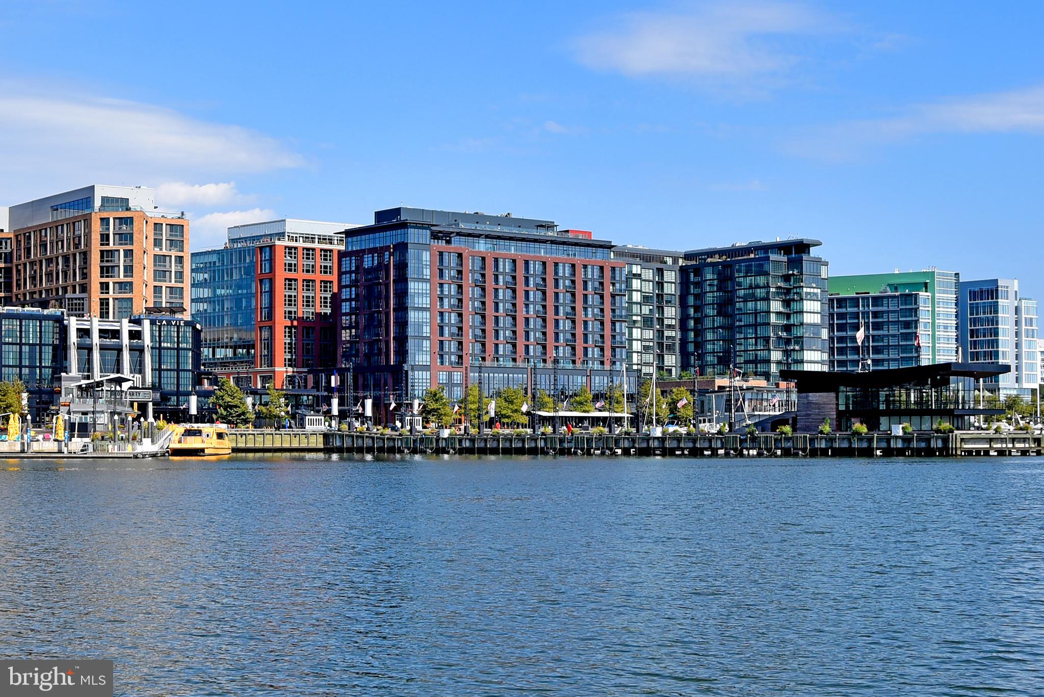 700 7th Street Southwest, Unit 812 Washington, DC 20024 - Photo 48 of 54