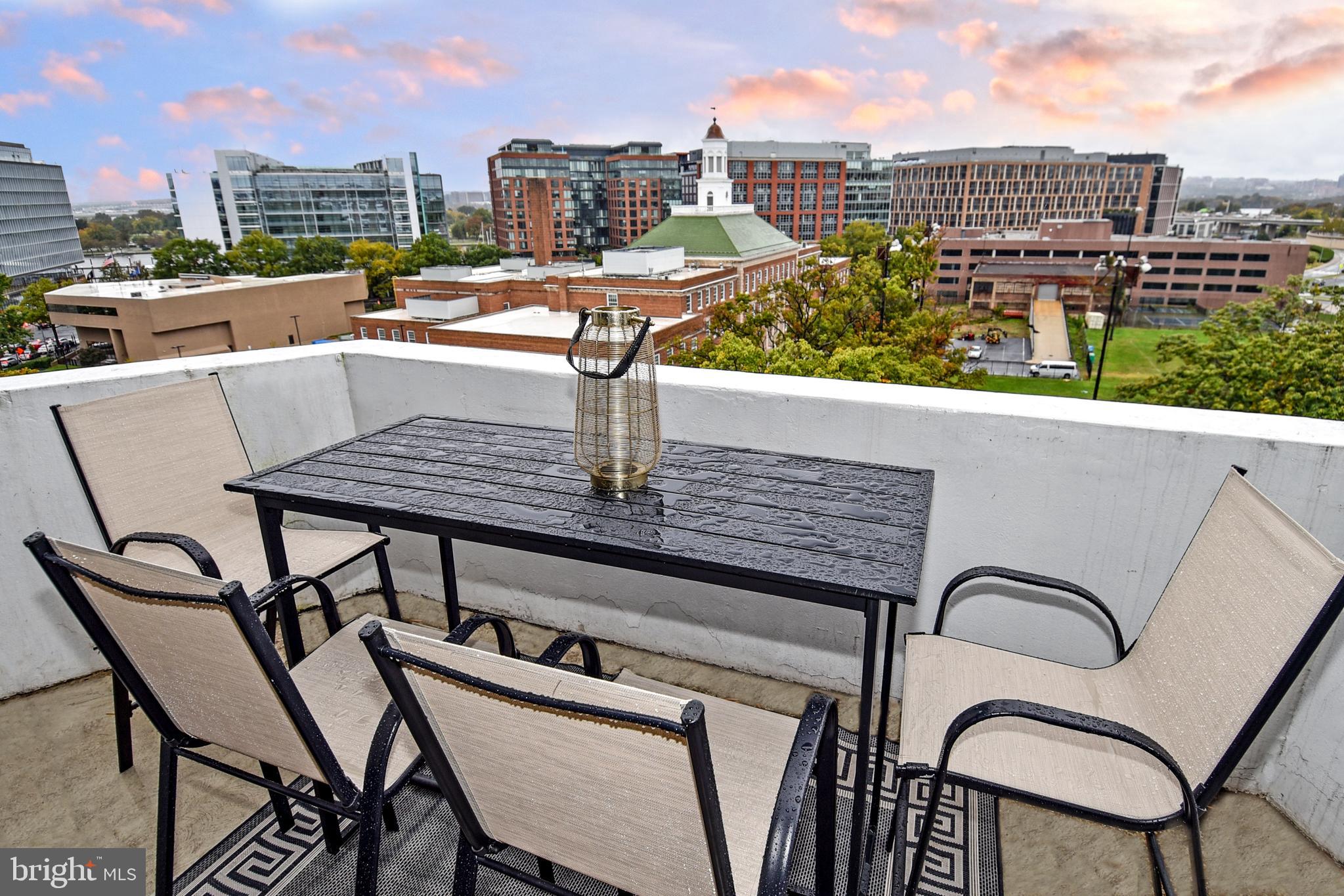 700 7th Street Southwest, Unit 812 Washington, DC 20024 - Photo 5 of 54