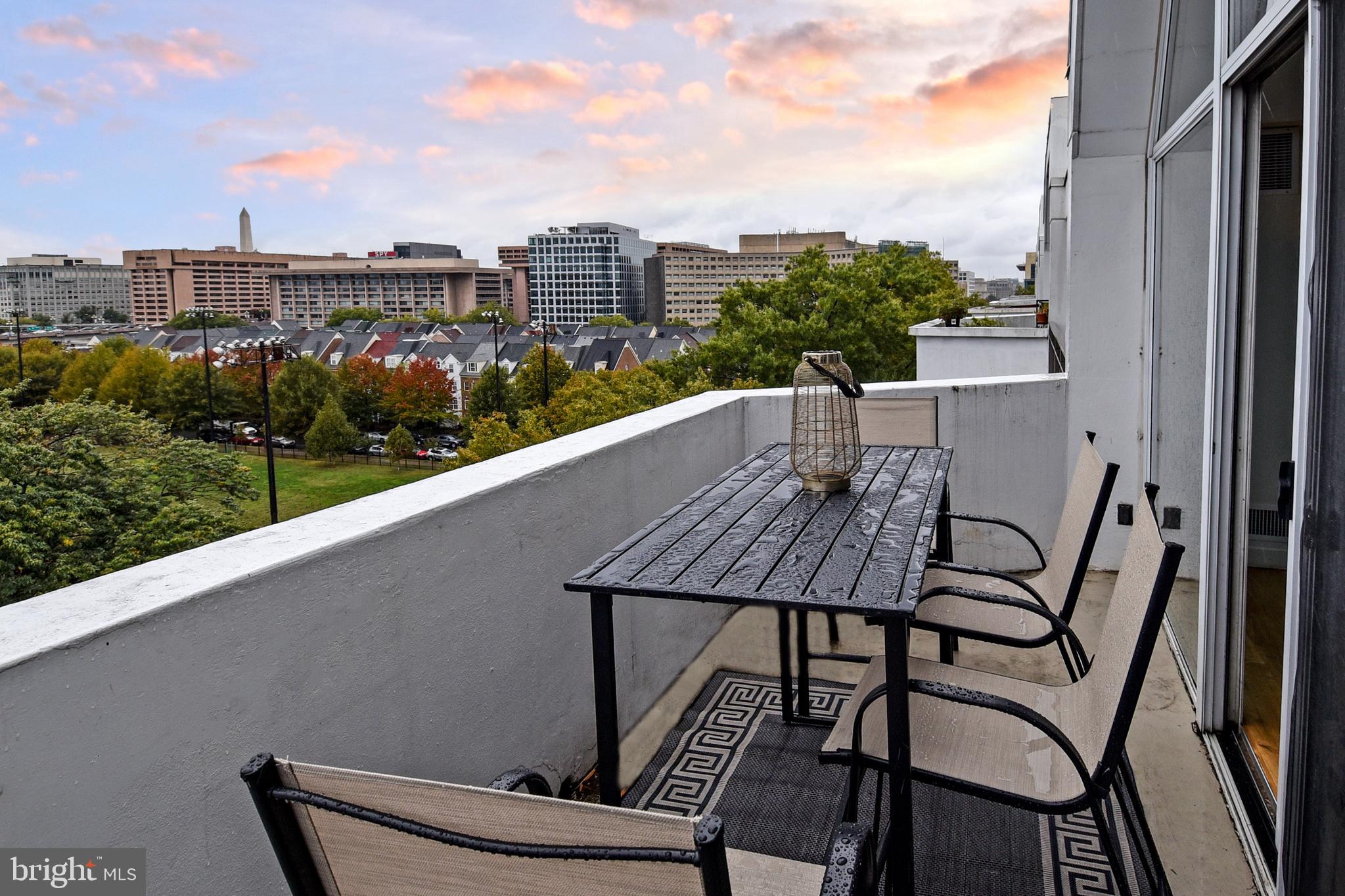 700 7th Street Southwest, Unit 812 Washington, DC 20024 - Photo 7 of 54