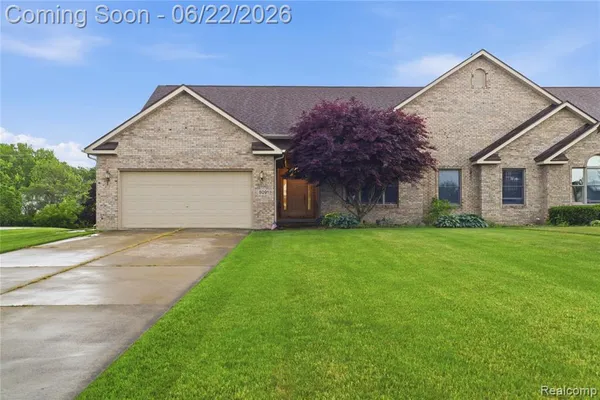 $249,900 | 8091 Prestonwood Court, Flushing, MI 48433