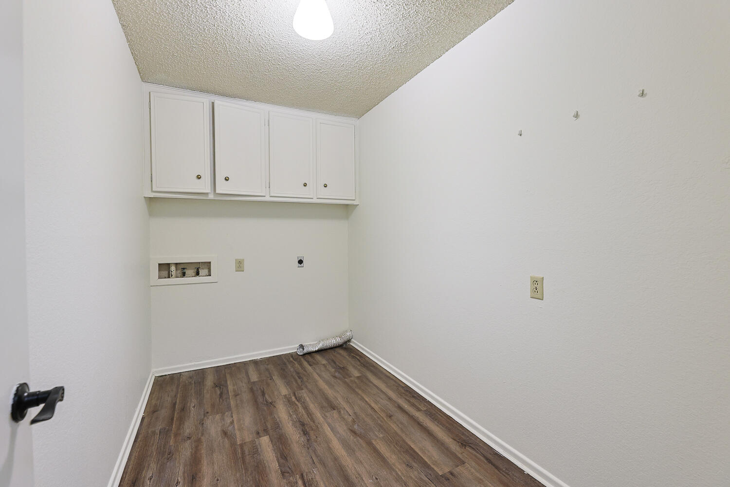 5711 74th Street Lubbock, TX 79424 - Photo 44 of 53 Utility Room