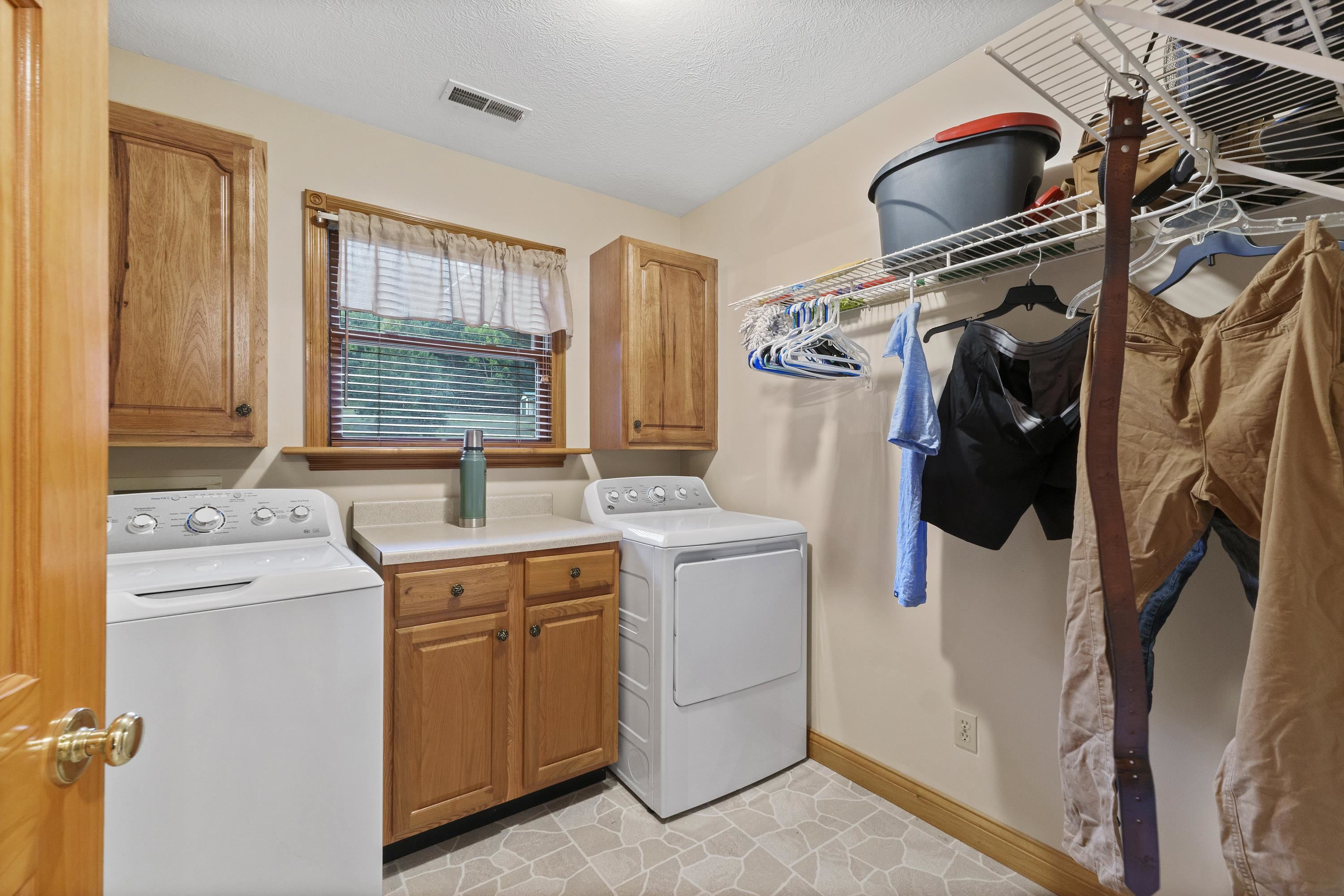 296 Large Farm Road Greenup, KY 41144 - Photo 15 of 36