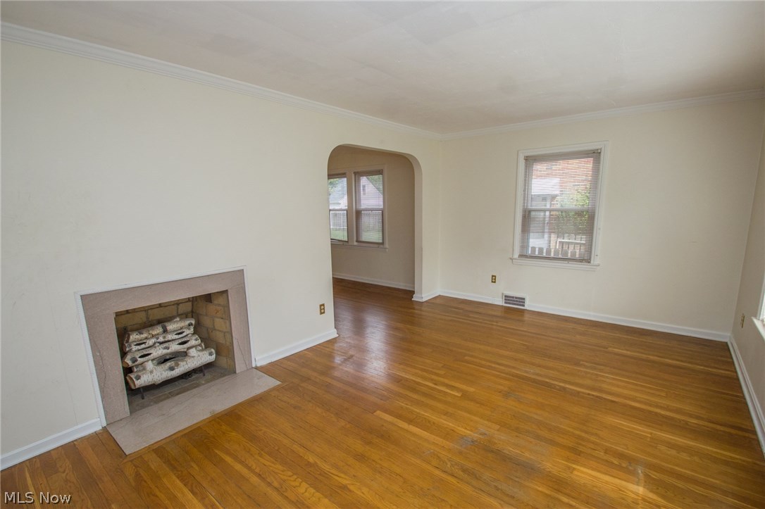 2384 Ashurst Road University Heights, OH 44118 - Photo 2 of 28 Down living room with hardwood floors