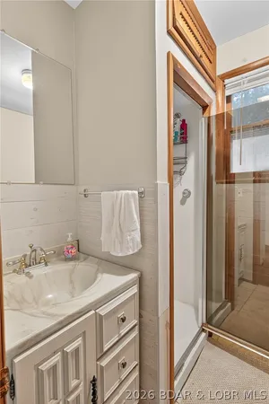 $194,900 | 28329 West Cove Drive, Lincoln, MO 65338