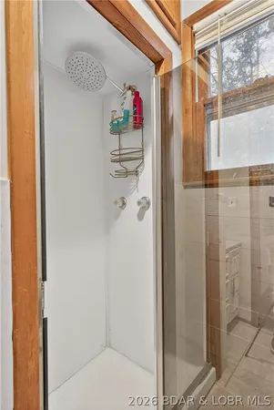 $194,900 | 28329 West Cove Drive, Lincoln, MO 65338