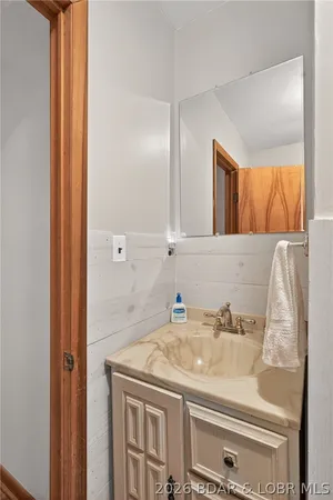 $194,900 | 28329 West Cove Drive, Lincoln, MO 65338