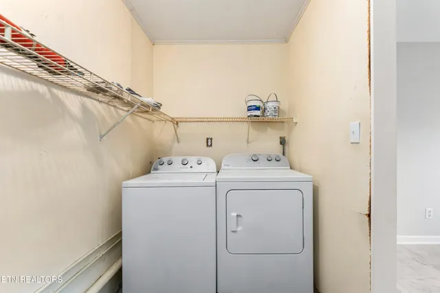 $317,500 | 7713 Wendy Lane, Powell, TN 37849