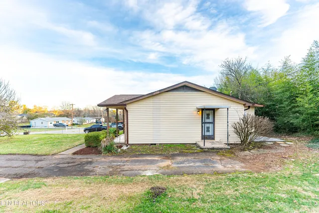 $317,500 | 7713 Wendy Lane, Powell, TN 37849