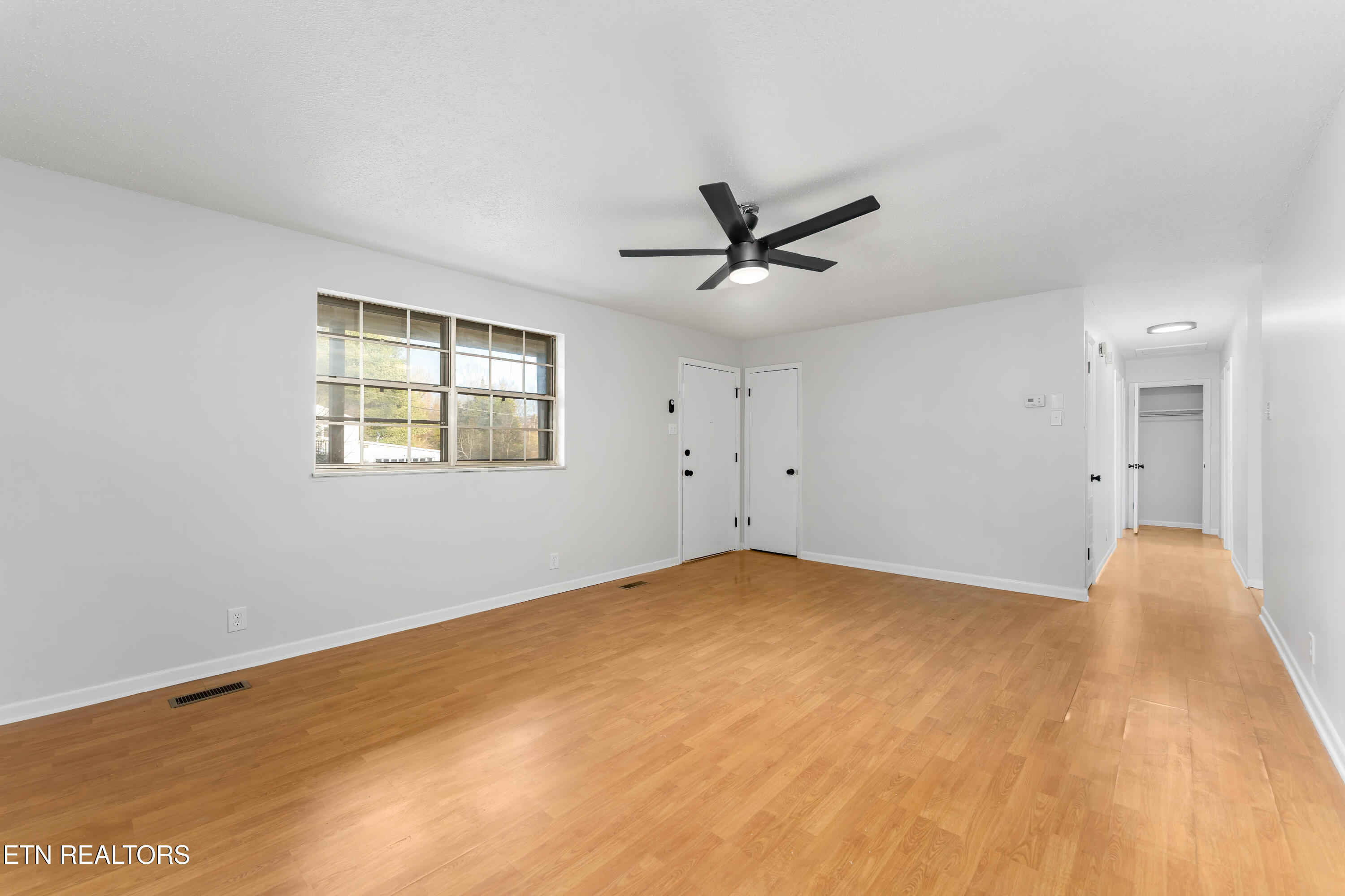 7713 Wendy Lane Powell, TN 37849 - Photo 4 of 34 _DSC8851-Edit