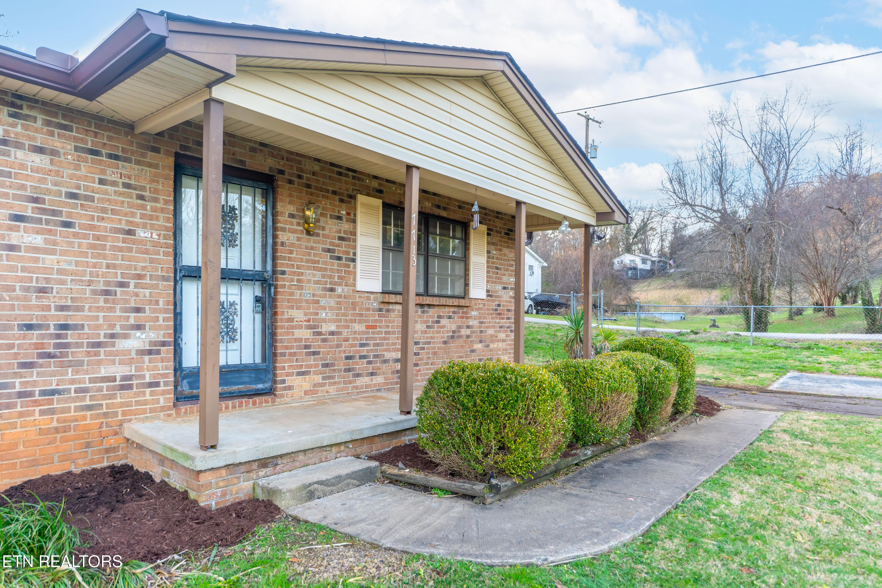 7713 Wendy Lane Powell, TN 37849 - Photo 4 of 33 _DSC8913-Edit-Edit