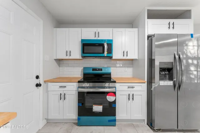 $317,500 | 7713 Wendy Lane, Powell, TN 37849