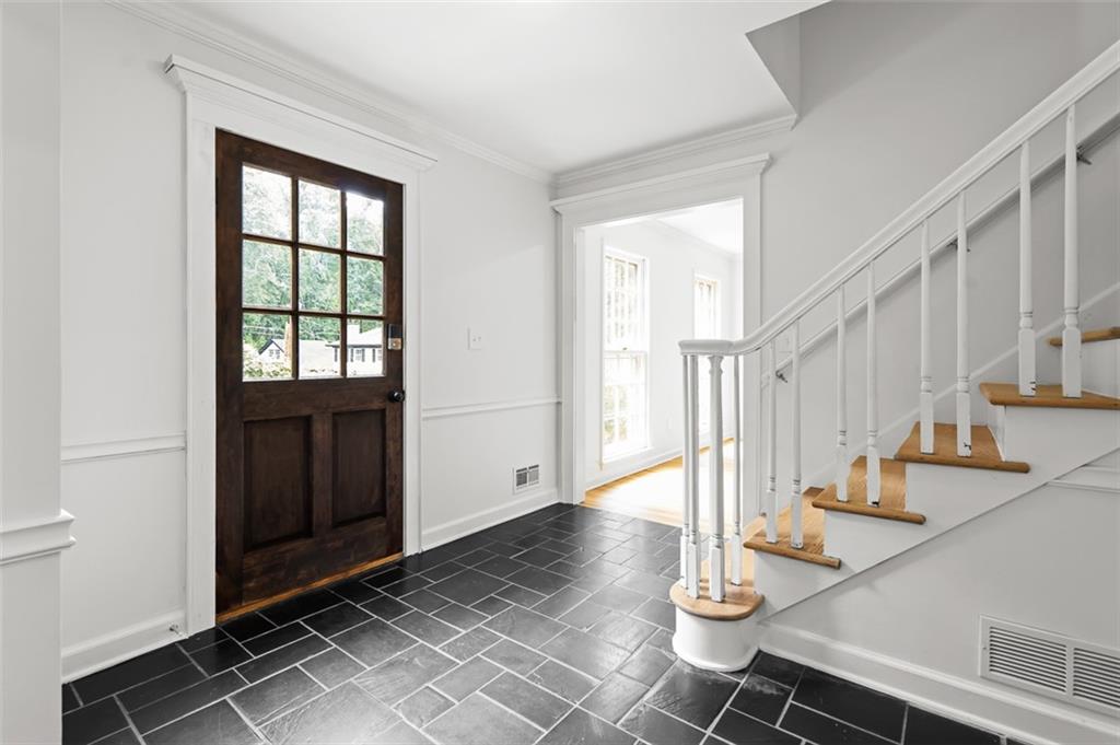 2340 Castleridge Court Tucker, GA 30084 - Photo 7 of 60