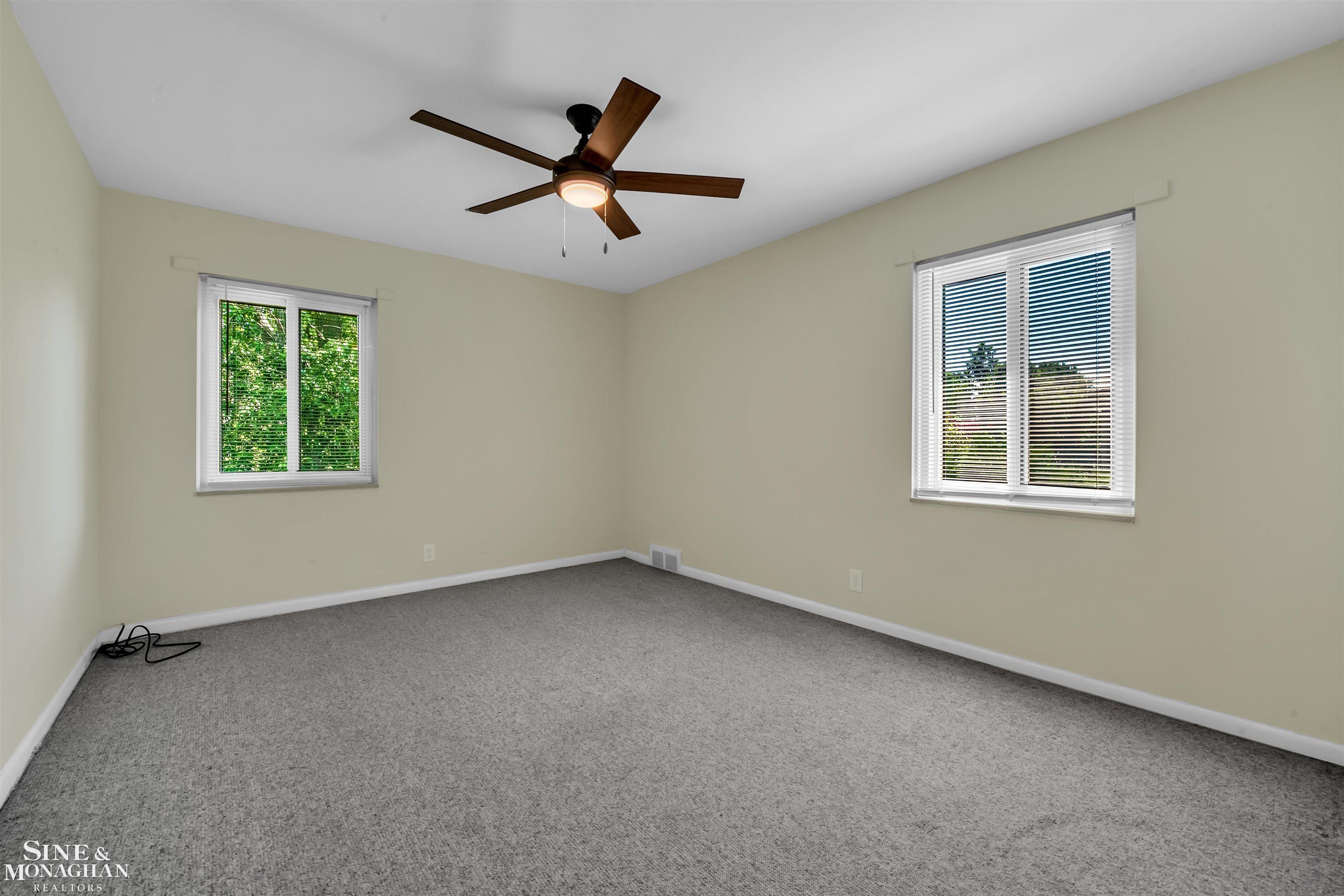 796-798 Harcourt Road Grosse Pointe, MI 48230 - Photo 25 of 47 50203414-f104b941-dbe2-4c96-8451-4d87a49ef7c2.JPG