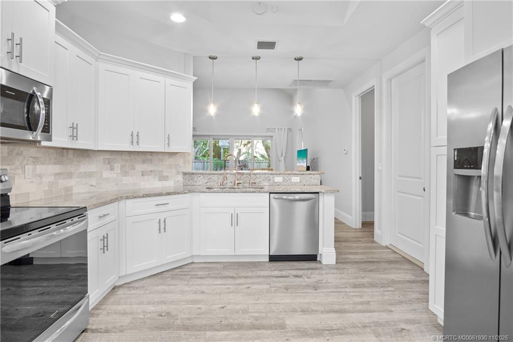 965 Southwest Flora Belle Lane Stuart, FL 34994 - Photo 10 of 42