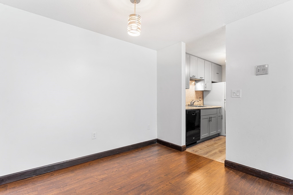 15 Bower Road, Unit B2 Quincy, MA 02169 - Photo 8 of 25 Gallery Image 8