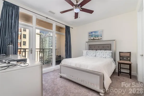 $399,000 | 230 South Tryon Street, Unit 1105, Charlotte, NC 28202