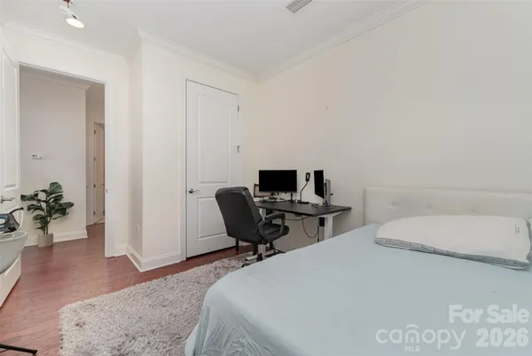 $399,000 | 230 South Tryon Street, Unit 1105, Charlotte, NC 28202