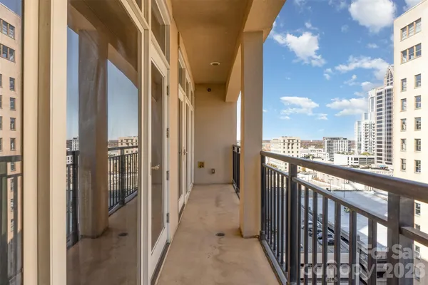 $399,000 | 230 South Tryon Street, Unit 1105, Charlotte, NC 28202
