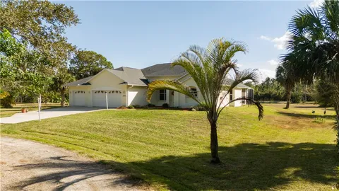 $850,000 | 13855 83rd Street, Fellsmere, FL 32948