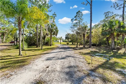 $850,000 | 13855 83rd Street, Fellsmere, FL 32948