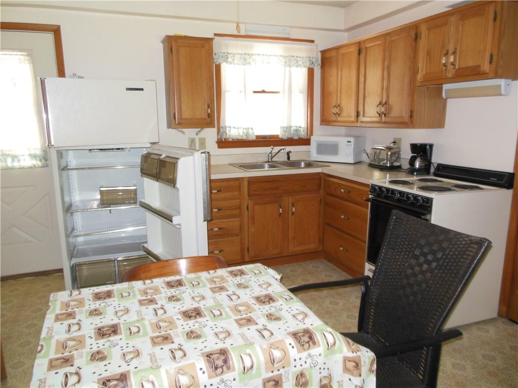 209 Hoover Road New Castle, PA 16101 - Photo 16 of 17 Kitchen in attached apartment
