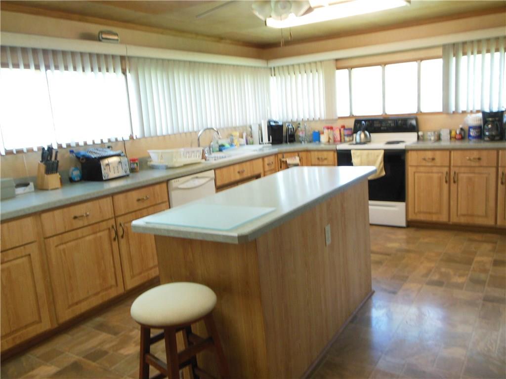 209 Hoover Road New Castle, PA 16101 - Photo 10 of 17 Kitchen