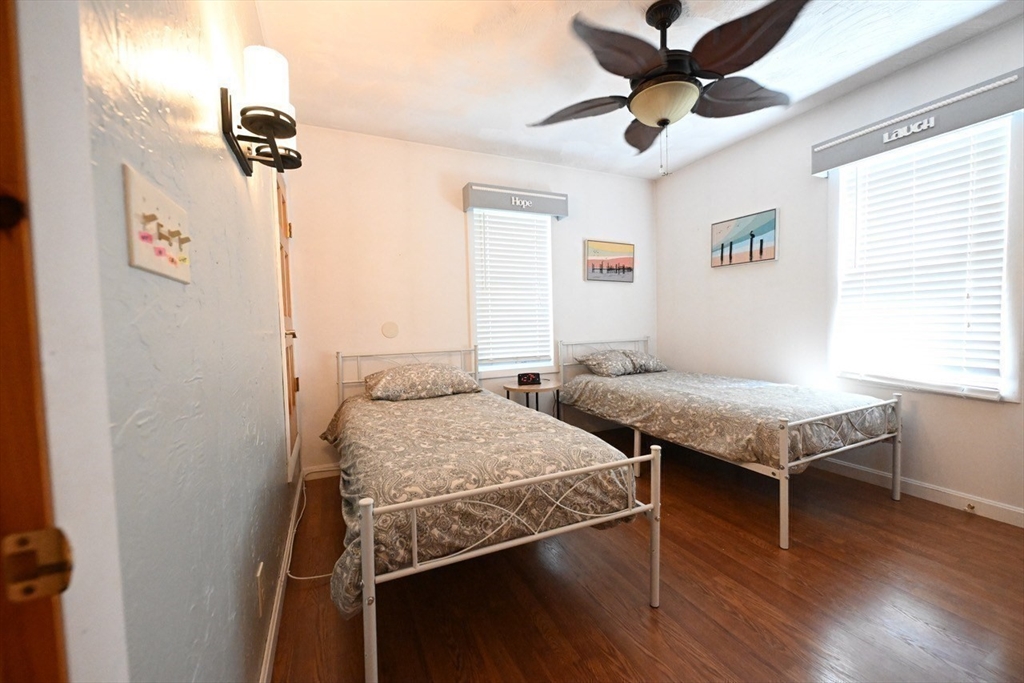 7 Glendale Road Onset, MA 02558 - Photo 9 of 17