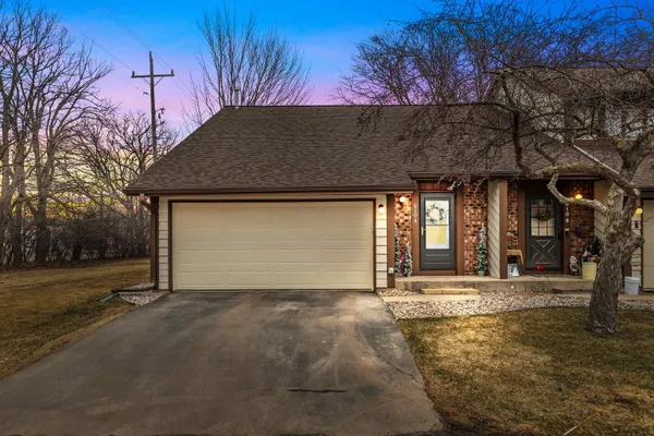$199,900 | 610 Stonehedge Lane, Unit 3A, Grand Chute, WI 54914