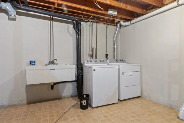$199,900 | 610 Stonehedge Lane, Unit 3A, Grand Chute, WI 54914