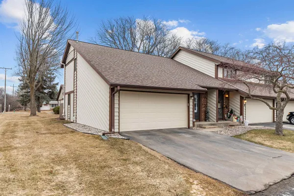 $199,900 | 610 Stonehedge Lane, Unit 3A, Grand Chute, WI 54914