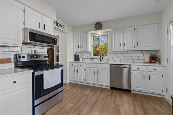 $199,900 | 610 Stonehedge Lane, Unit 3A, Grand Chute, WI 54914
