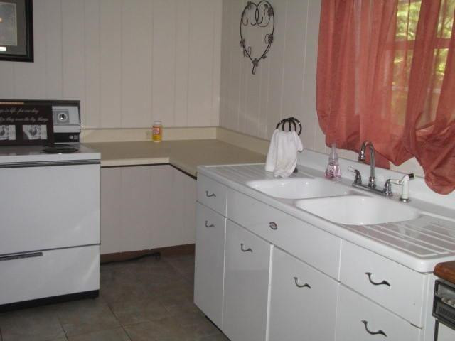 210 Maple Street Manchester, KY 40962 - Photo 35 of 42 Photo 35