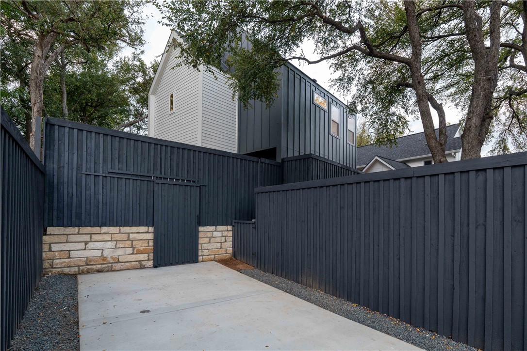 2904 Webberville Road, Unit 2 Austin, TX 78702 - Photo 1 of 1
