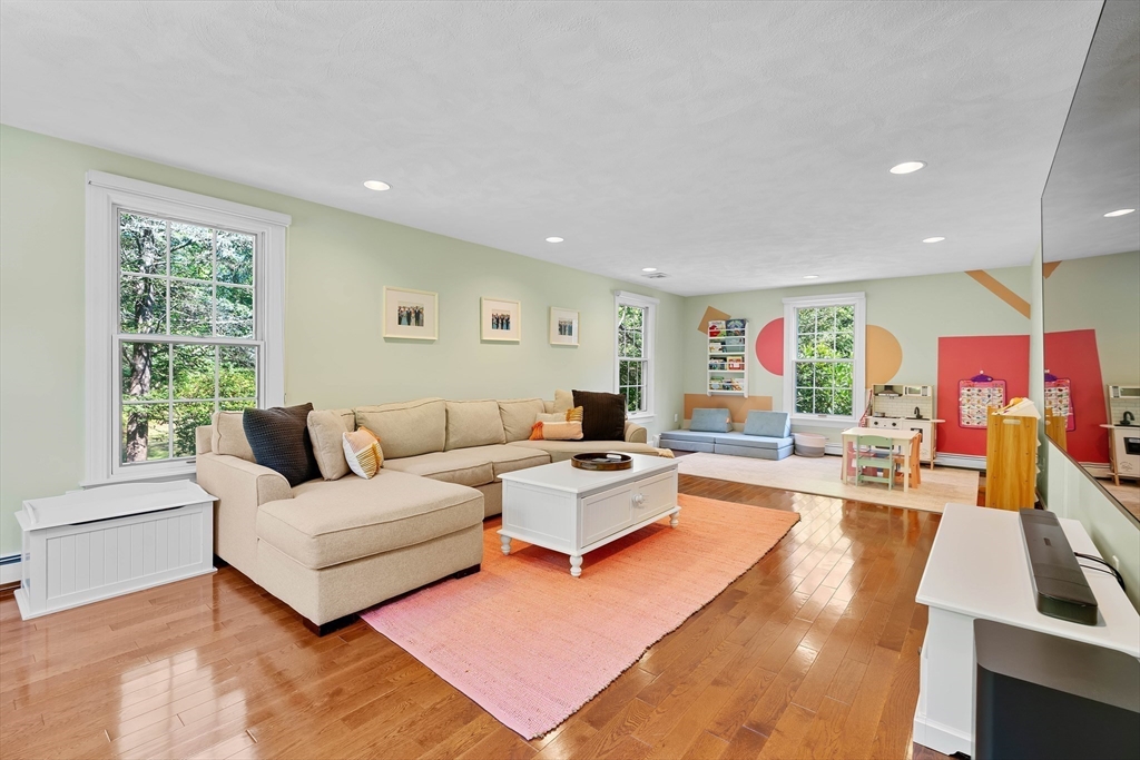 208 Cochituate Road Wayland, MA 01778 - Photo 9 of 24 Gallery Image 9