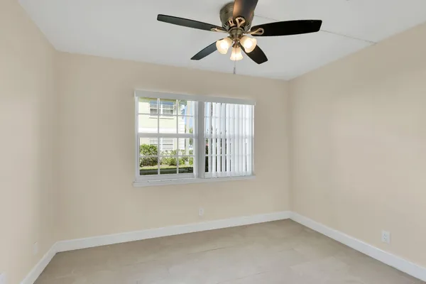 $1,800 | 1558 Southeast Royal Green Circle, Unit 101, Port St. Lucie, FL 34952