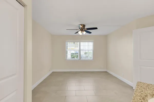 $1,800 | 1558 Southeast Royal Green Circle, Unit 101, Port St. Lucie, FL 34952