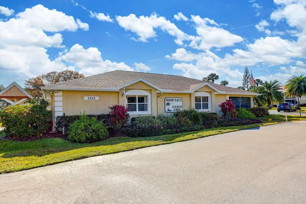 $1,800 | 1558 Southeast Royal Green Circle, Unit 101, Port St. Lucie, FL 34952