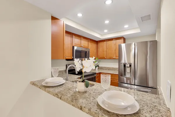 $1,800 | 1558 Southeast Royal Green Circle, Unit 101, Port St. Lucie, FL 34952