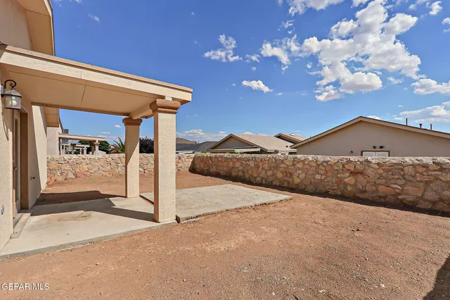a view of a house with a garage