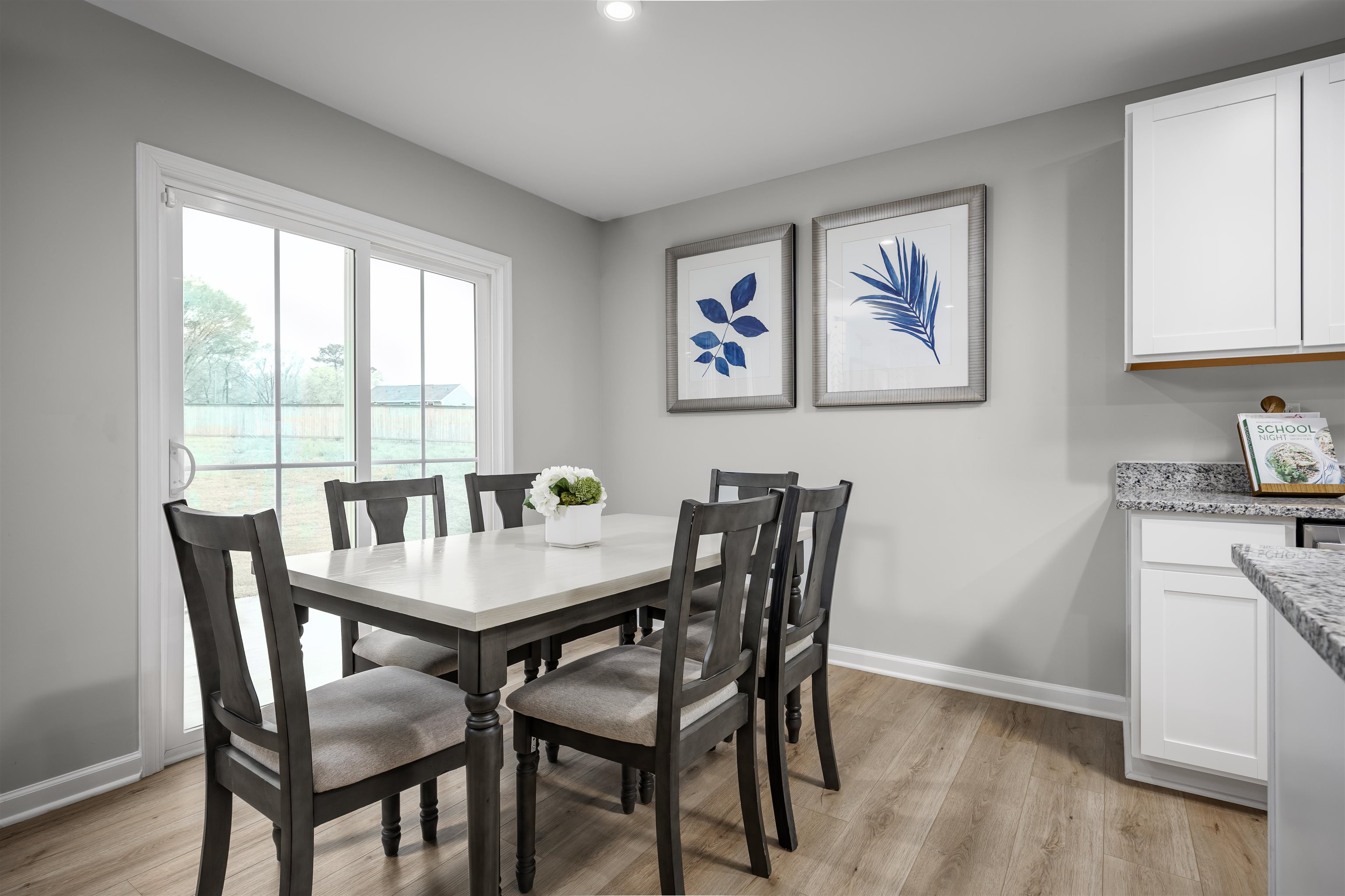 320 Walsh Lane Waynesboro, VA 22980 - Photo 5 of 12 Dining