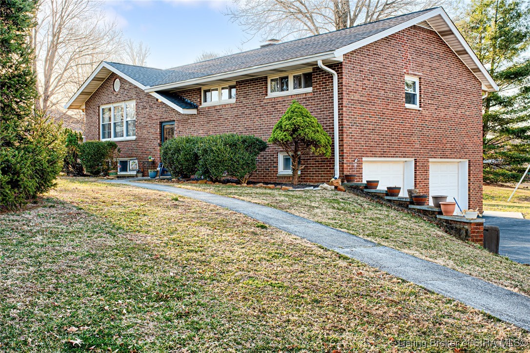 7321 Frank Ott Road Georgetown, IN 47122 - Photo 1 of 38 Gallery Image 1