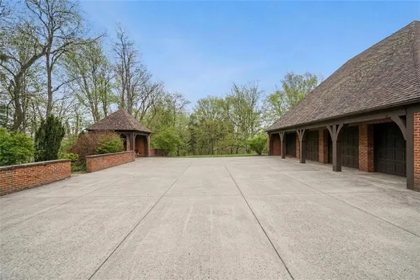 $675,000 | 620 North Franklin Avenue, Somerset, PA 15501