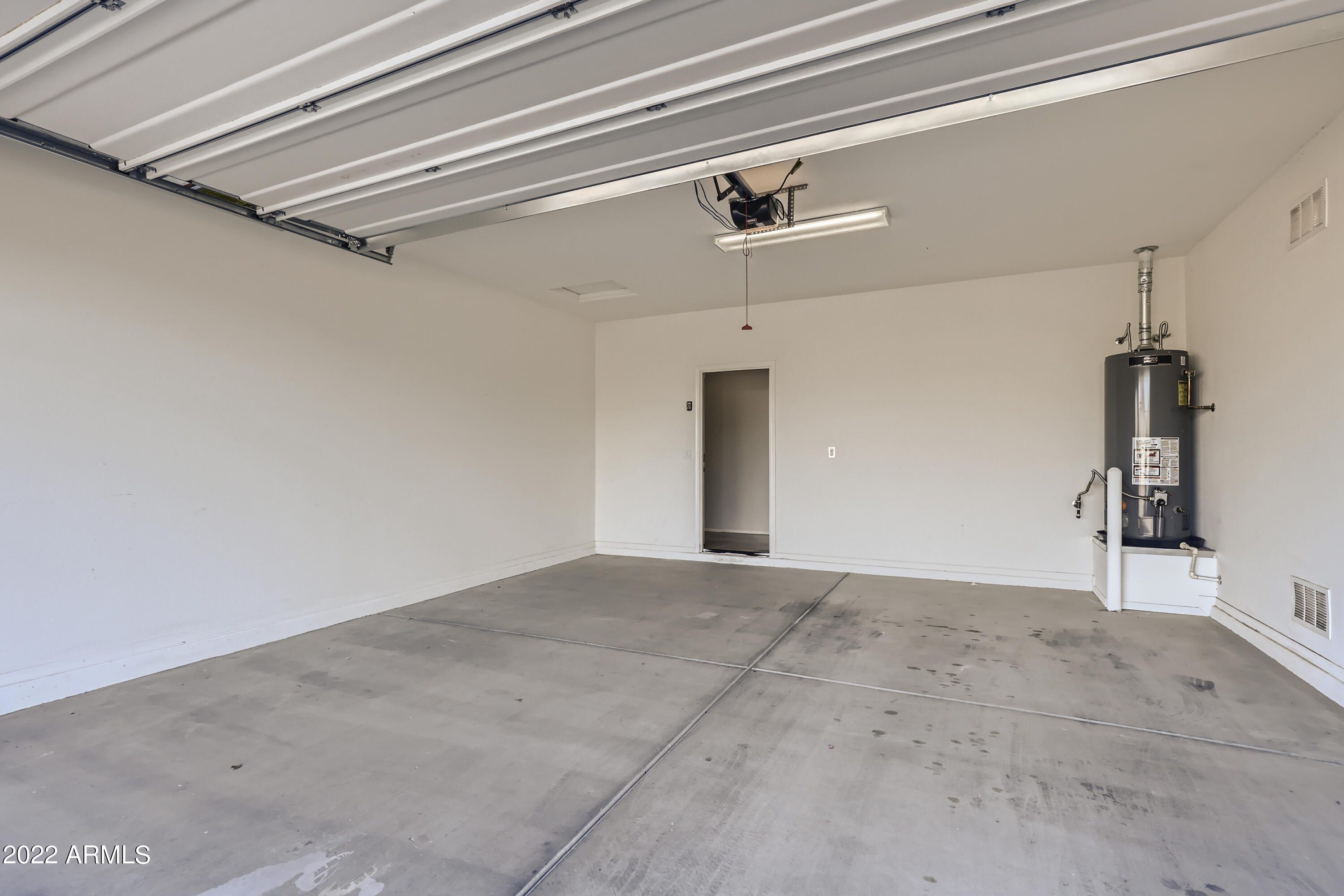 2413 East Beverly Road Phoenix, AZ 85042 - Photo 30 of 33 Gallery Image 30