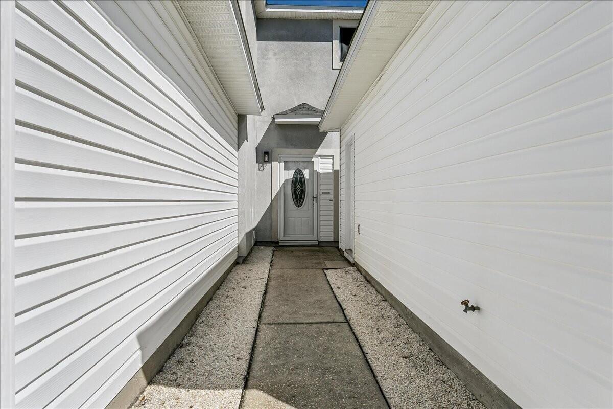 6922 Sea Turtle Circle Navarre, FL 32566 - Photo 5 of 27 walkway Sea Turtle Cir-5