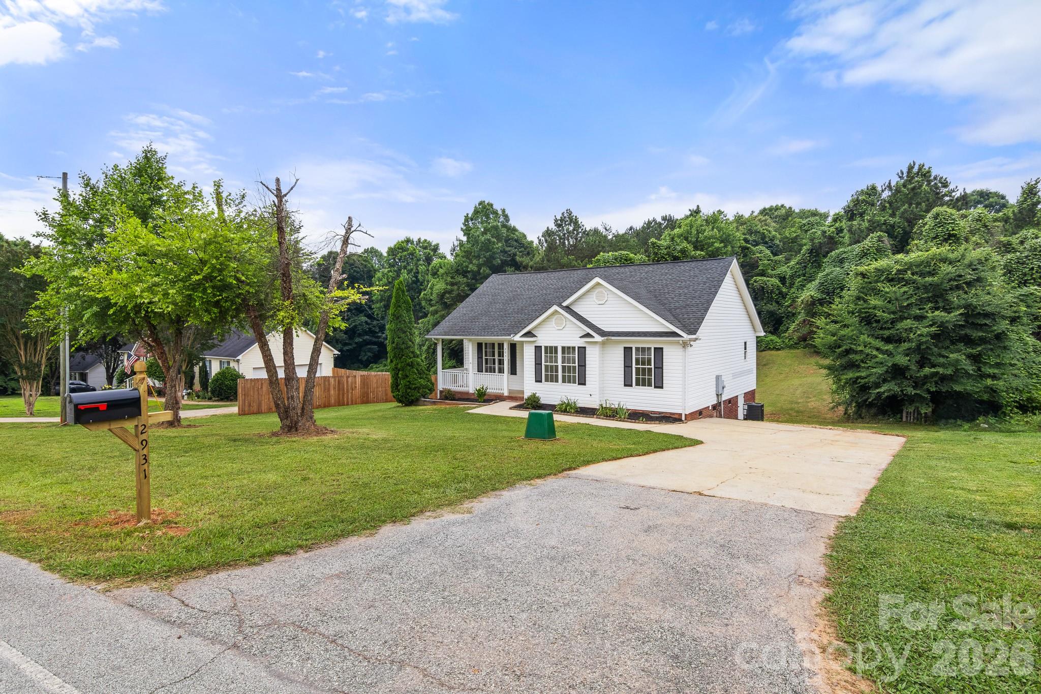 2931 Greenleaf Road Clover, SC 29710 - Photo 3 of 36