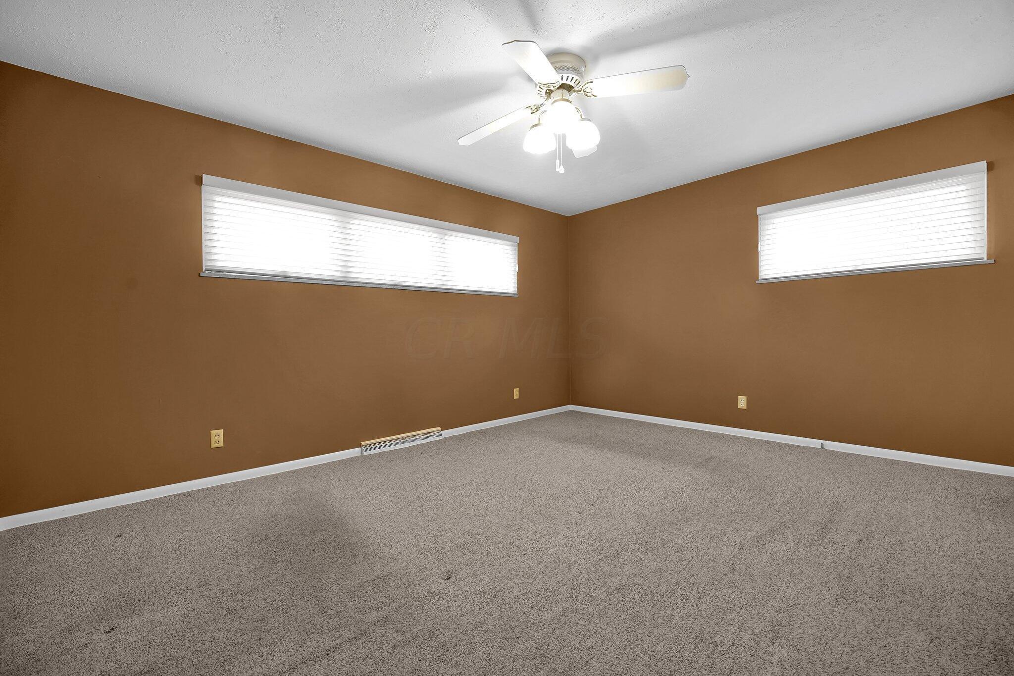 2247 Lytham Road Columbus, OH 43220 - Photo 12 of 24 Primary Suite