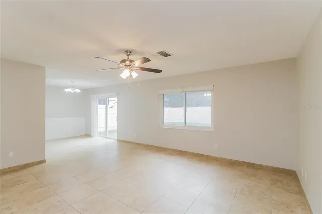 $2,245 | 10003 Turkey Trot Place, Tampa, FL 33637