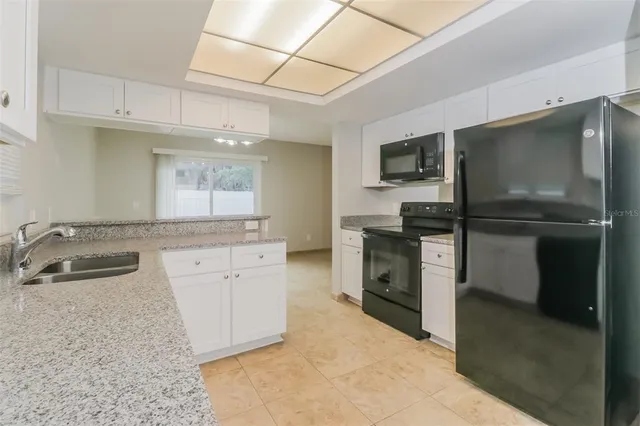 $2,245 | 10003 Turkey Trot Place, Tampa, FL 33637