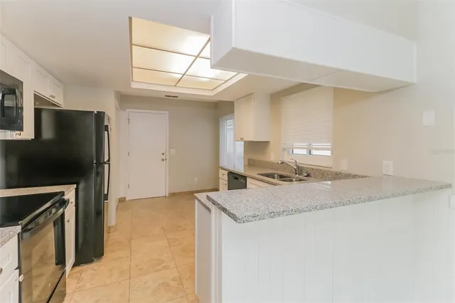 $2,245 | 10003 Turkey Trot Place, Tampa, FL 33637